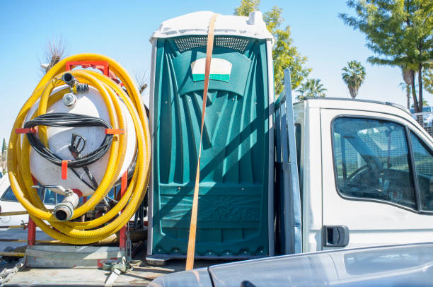 Best Portable restroom trailer rental  in Loudon, TN